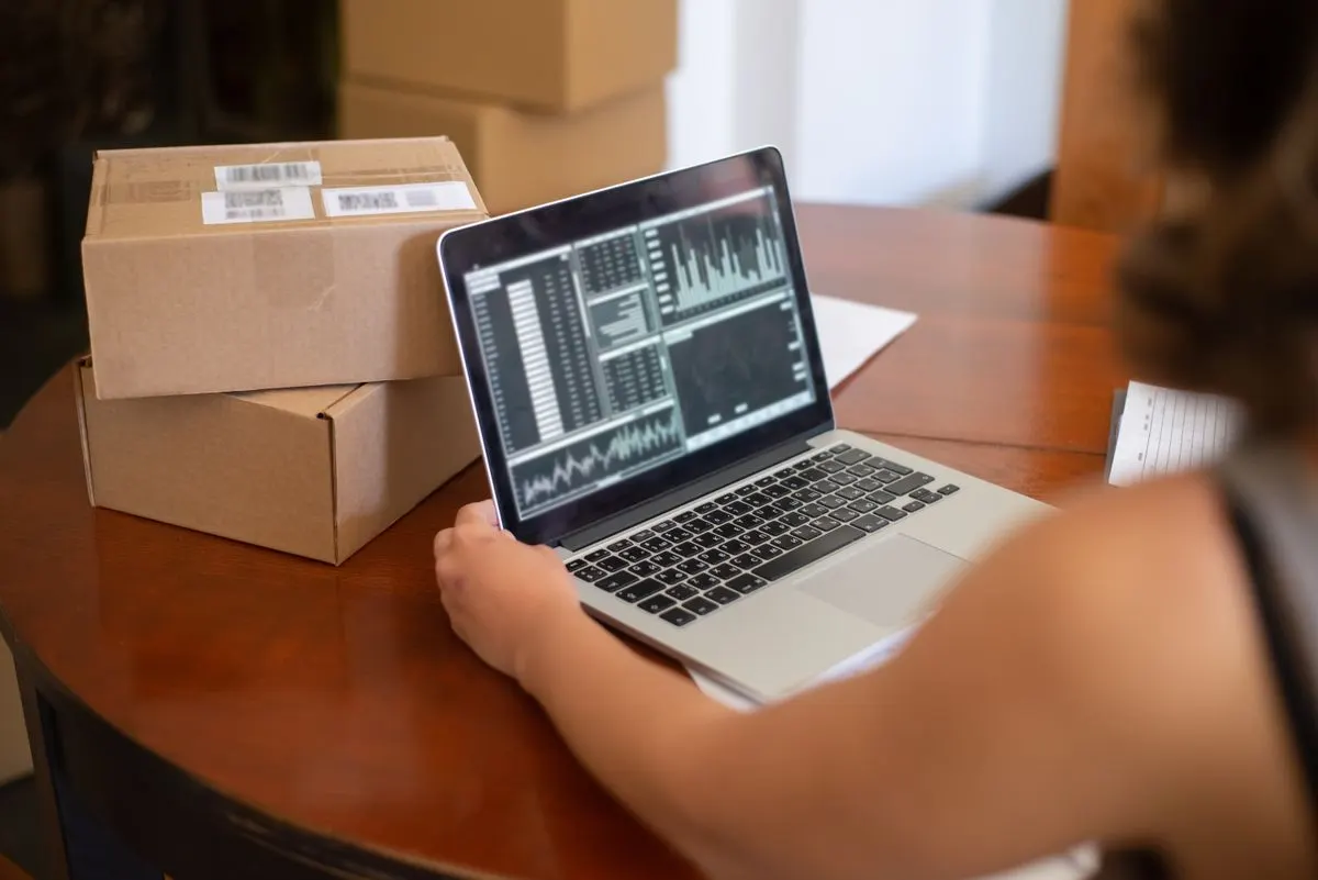 Como sincronizar estoque entre o site e os marketplaces?