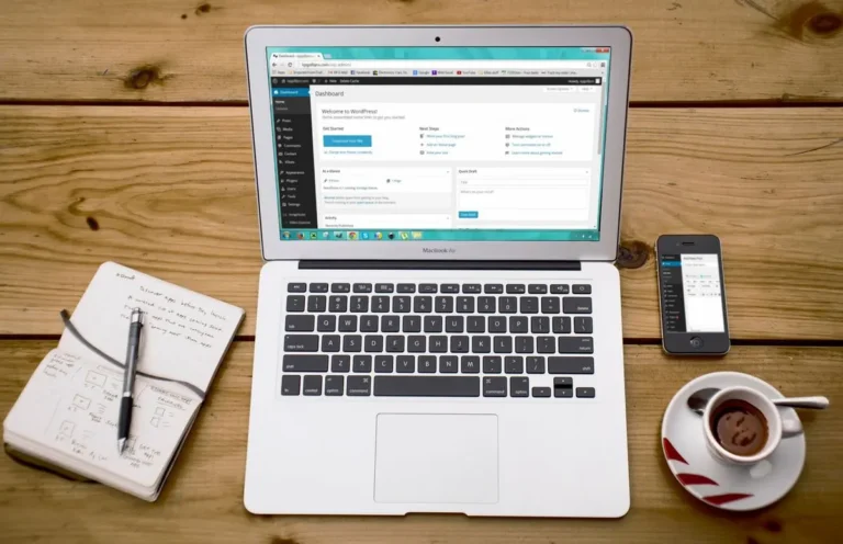 WordPress ou plataforma sob medida: quando cada um se paga?